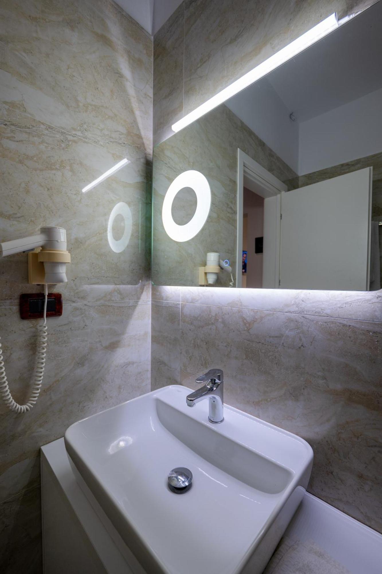 New Heaven Hotel Saranda Kültér fotó