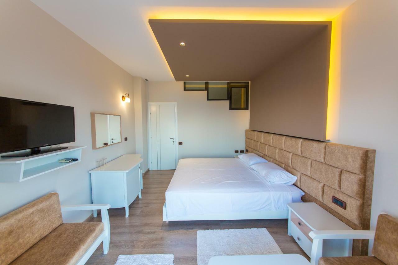 New Heaven Hotel Saranda Kültér fotó